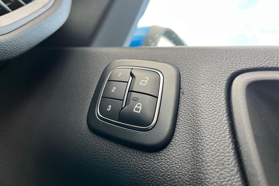 Ford Kuga Photo autoimg-3122b0a457d85c389d6f5ac5b57b1579f1b615e1.jpg