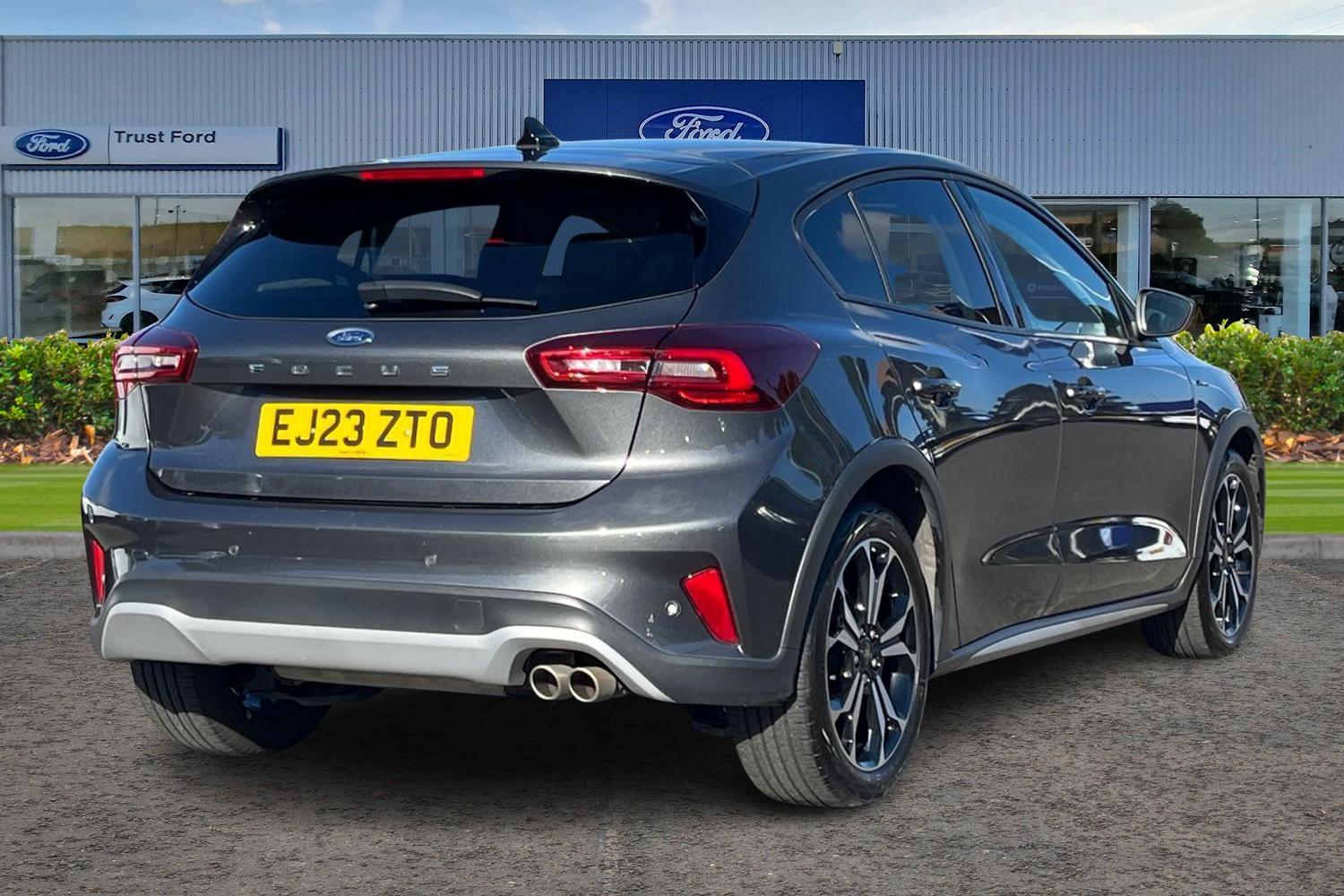 Ford FOCUS Photo 3