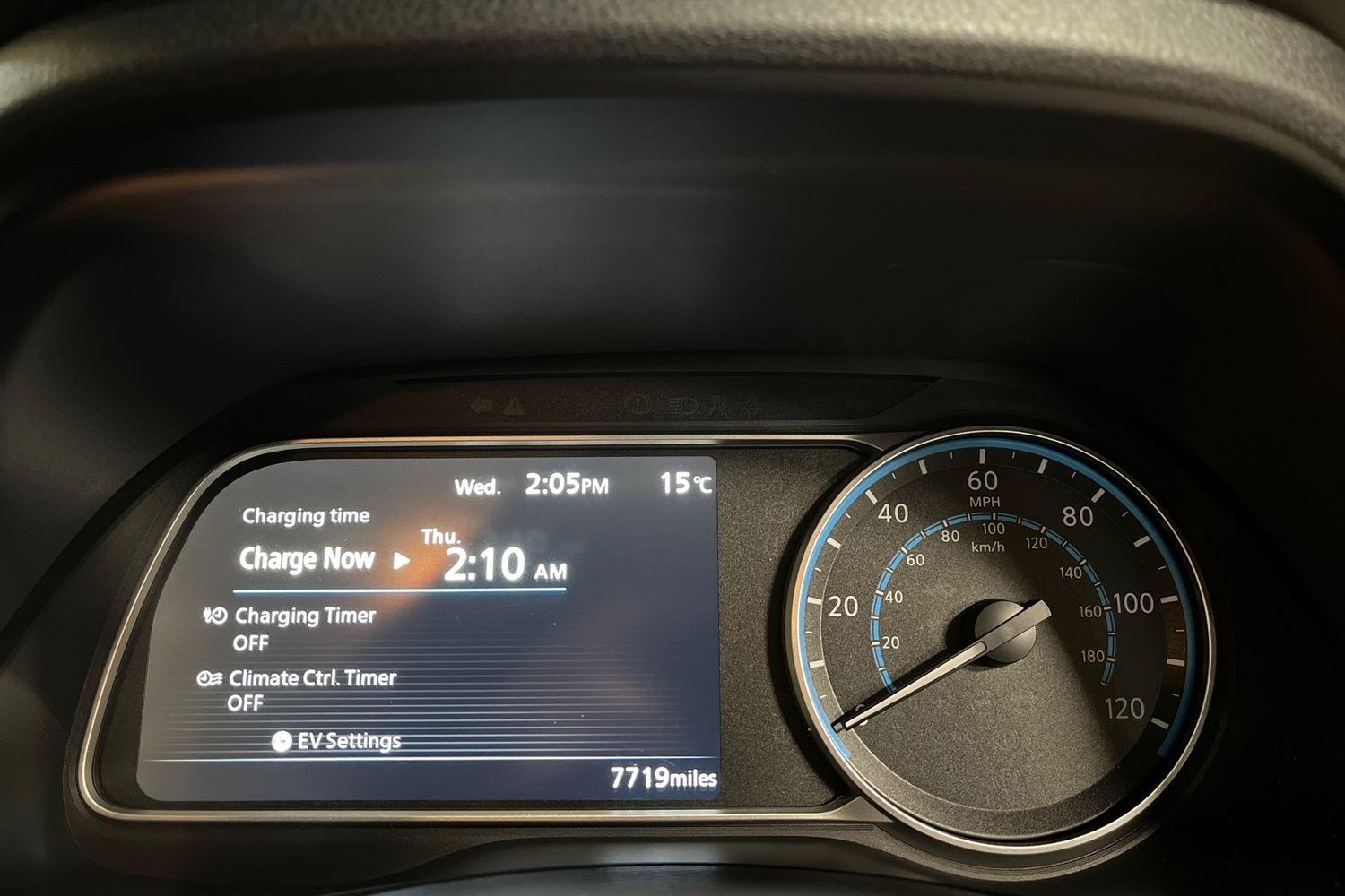 Nissan LEAF Photo 12