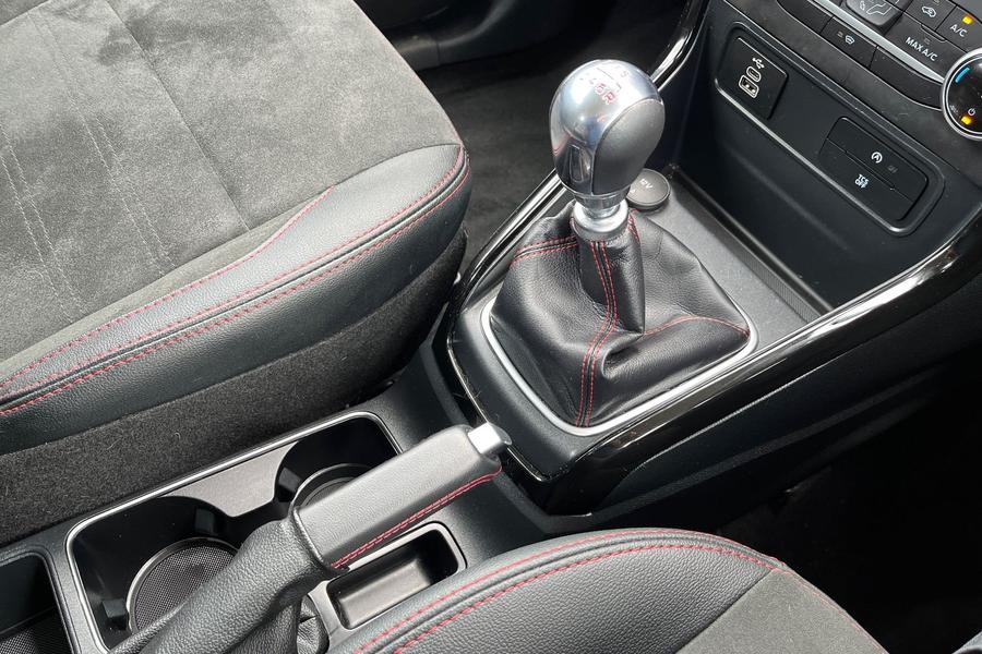 Ford ECOSPORT Photo autoimg-312f6fa009dc687d4dc5ffc17c5d7ca2e59d4b03.jpg