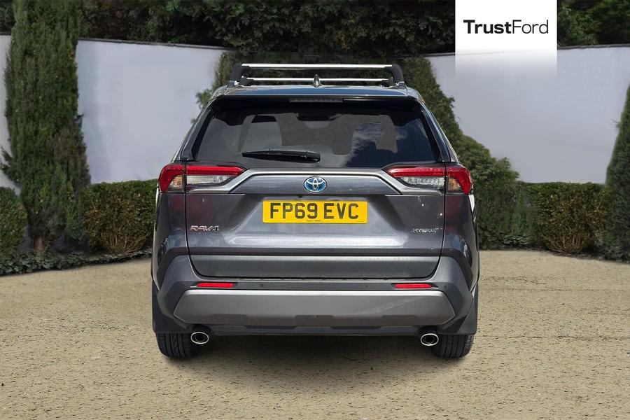 Toyota RAV4 Photo autoimg-3137e3732c0562a5bc4d3f81a24f4bca3f9da88a.jpg