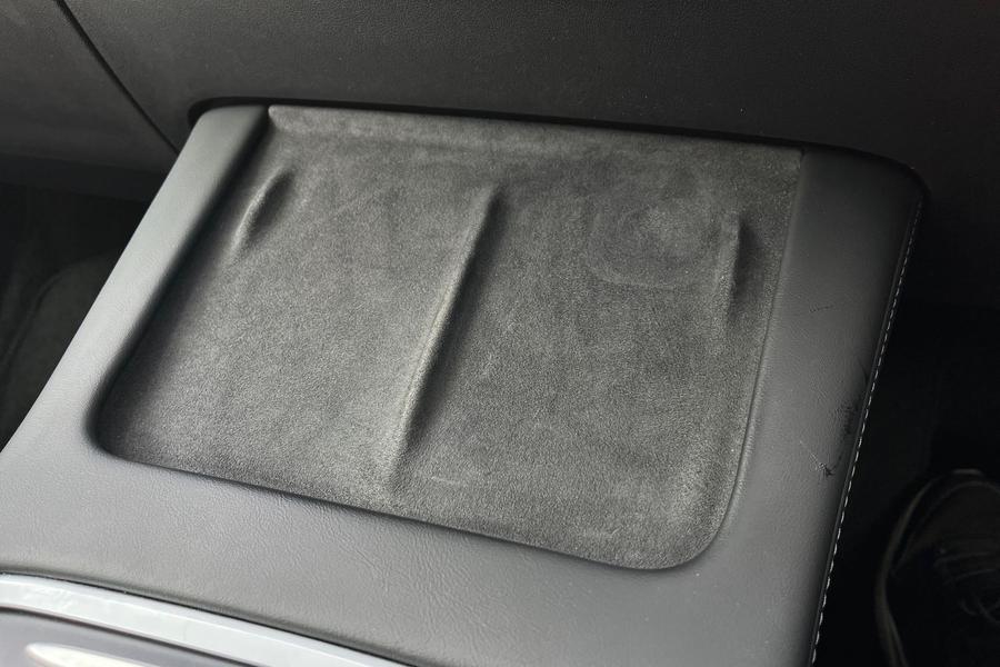 TESLA Model 3 Photo autoimg-313ac3b49bee6819ecb141d07189376eed2e69bf.jpg
