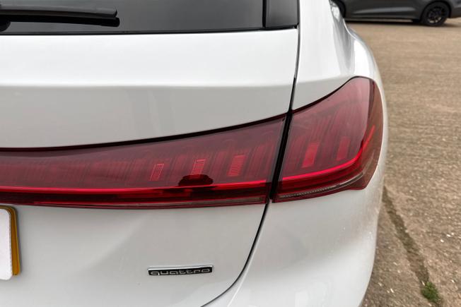 AUDI A5 Avant Photo 18