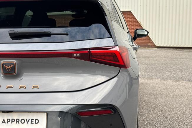 CUPRA Born Photo 18