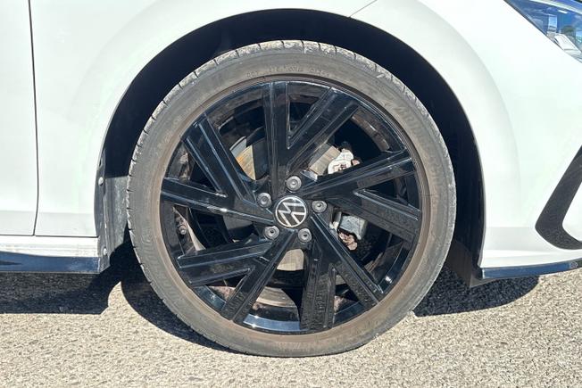VOLKSWAGEN Golf Photo 5