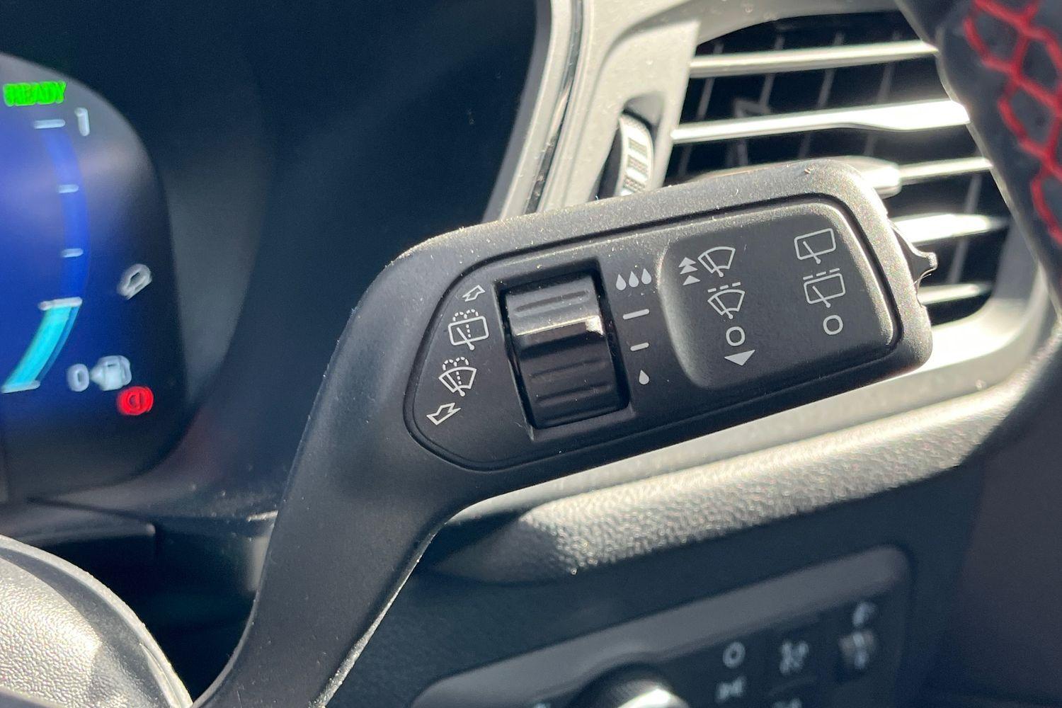 Ford KUGA Photo 14