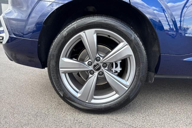 AUDI Q3 Photo 5