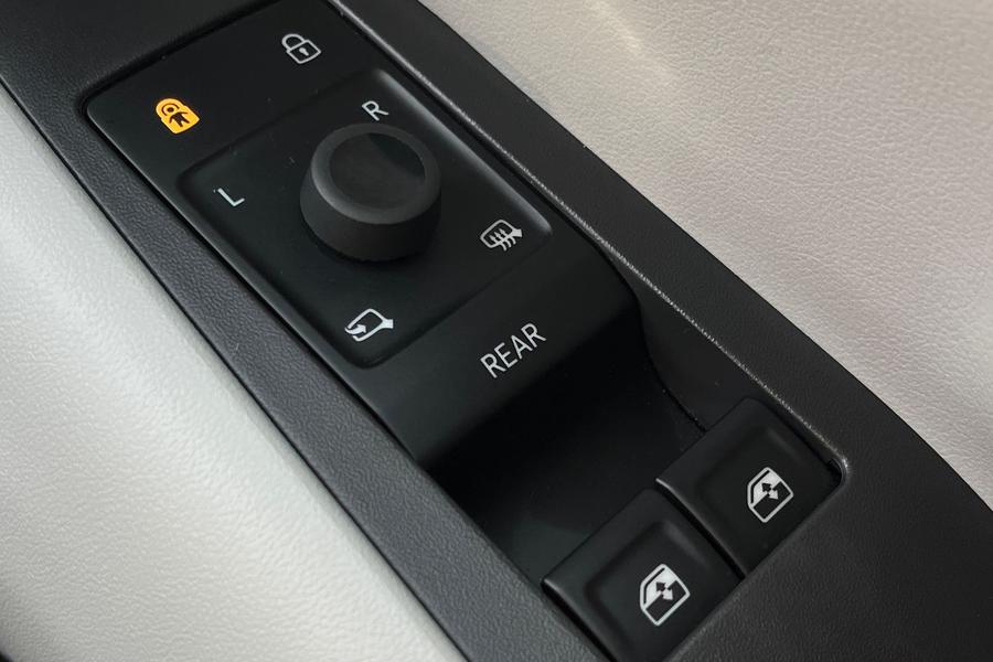 Ford CAPRI Photo autoimg-314a0f88352b393f83e215fe52e23e4b4a469be5.jpg