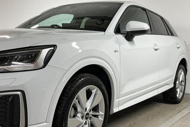 AUDI Q2 Photo 30
