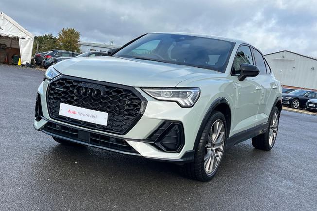 AUDI Q3 Photo 28