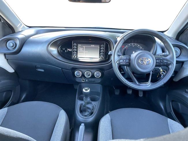 TOYOTA Aygo X Photo 10