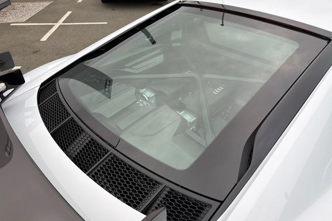 AUDI R8 Photo 29