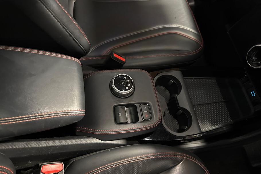 Used Ford MUSTANG MACH-E 32