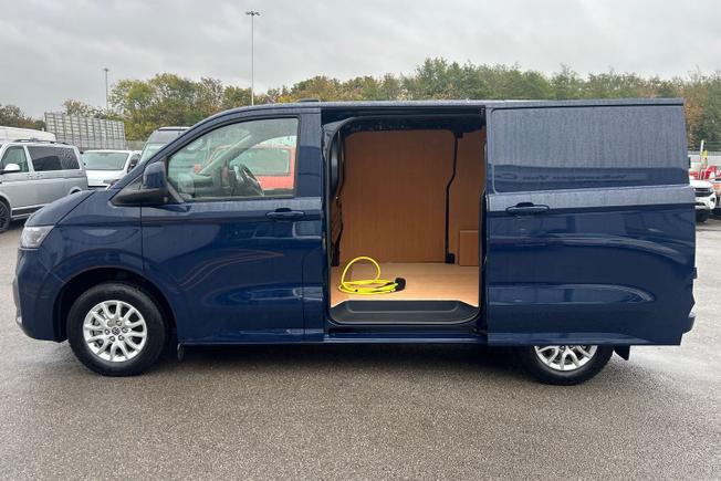 VOLKSWAGEN e-Transporter Photo 32