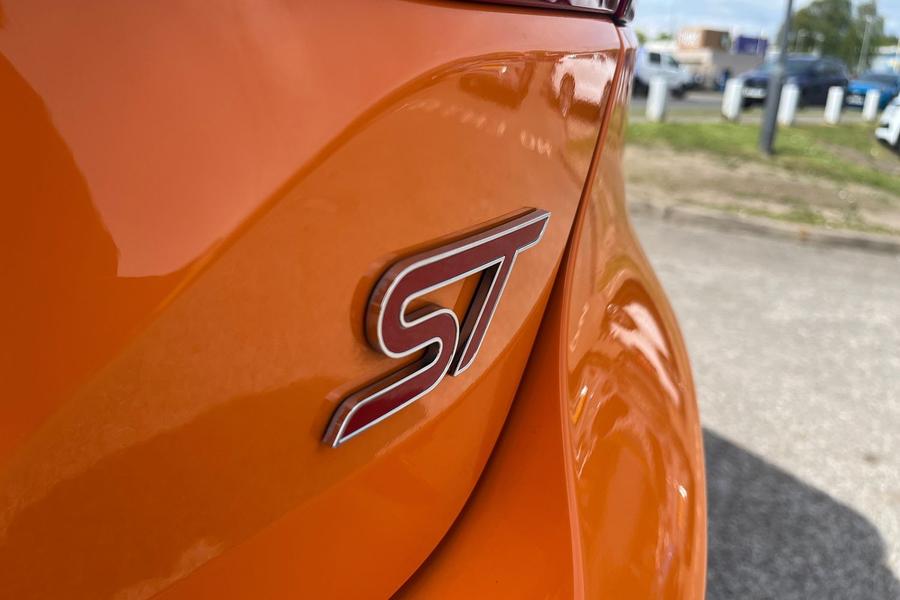Ford FIESTA Photo autoimg-315812489829cfc3ce4d16d271ba00ce2c665a40.jpg