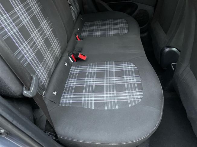 HYUNDAI i10 Photo 31