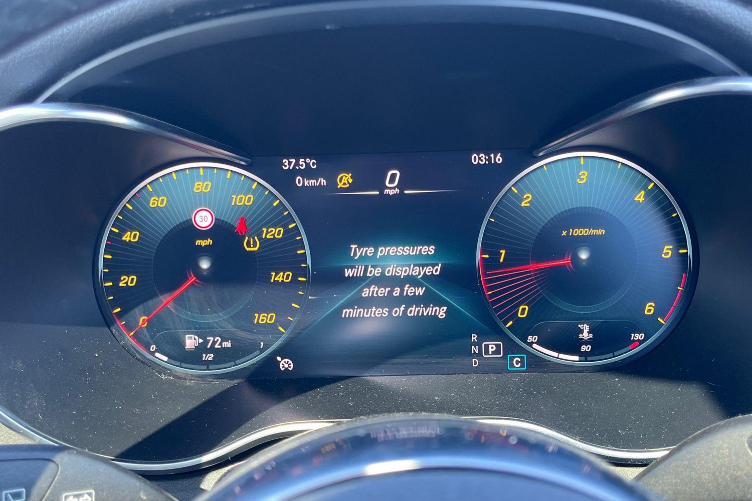 Mercedes-Benz GLC Photo 12