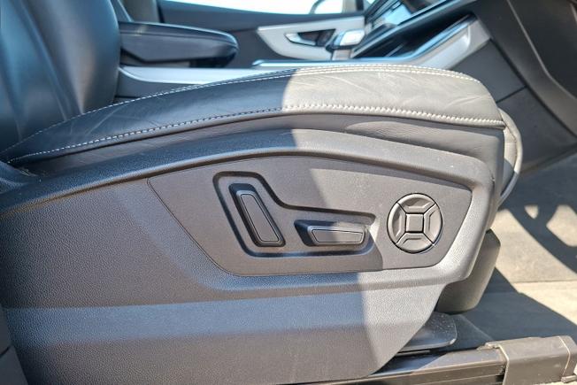 AUDI Q7 Photo 27