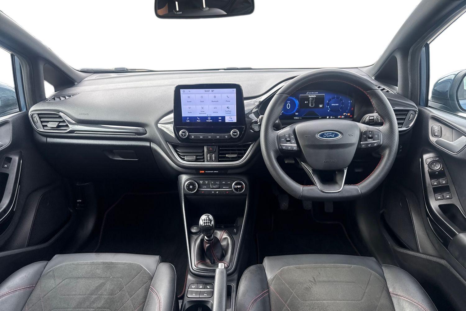 Ford FIESTA Photo 9