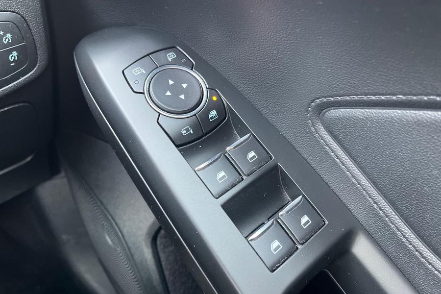 Ford FOCUS Photo autoimg-315fb9385118579e752d5362f0703b5a72cbad4a.jpg