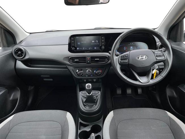 HYUNDAI i10 Photo 10