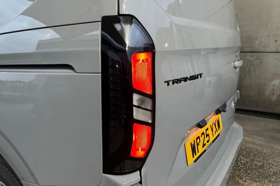 Used Ford TRANSIT CUSTOM 26