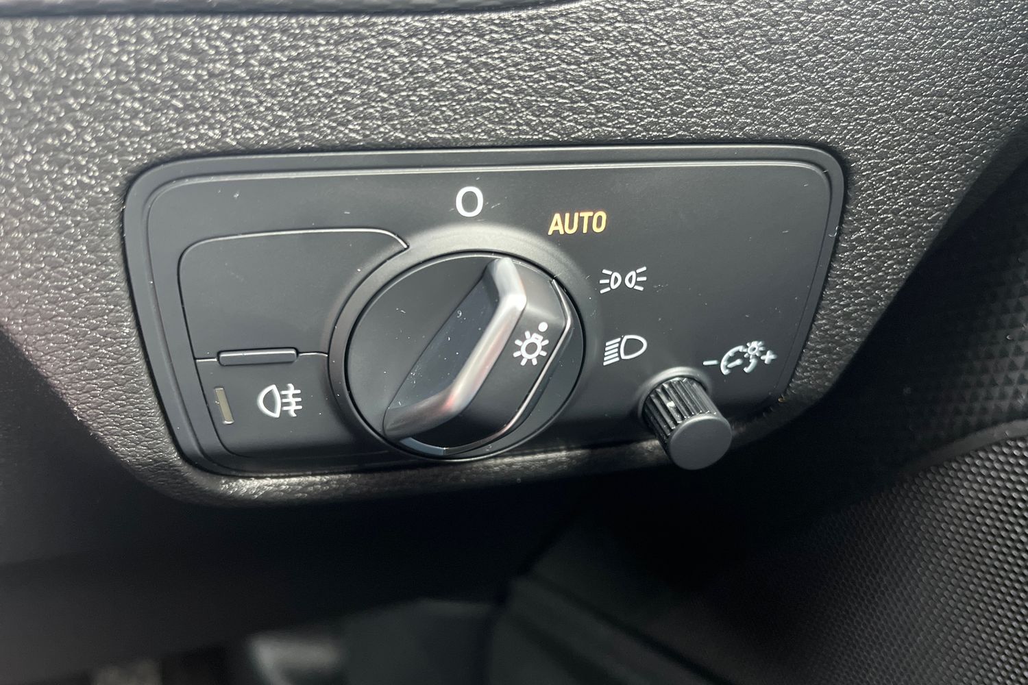 Audi Q2 Photo 39