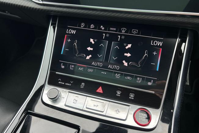AUDI Rsq8 Photo 57