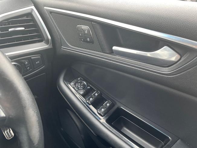 FORD Edge Photo 27