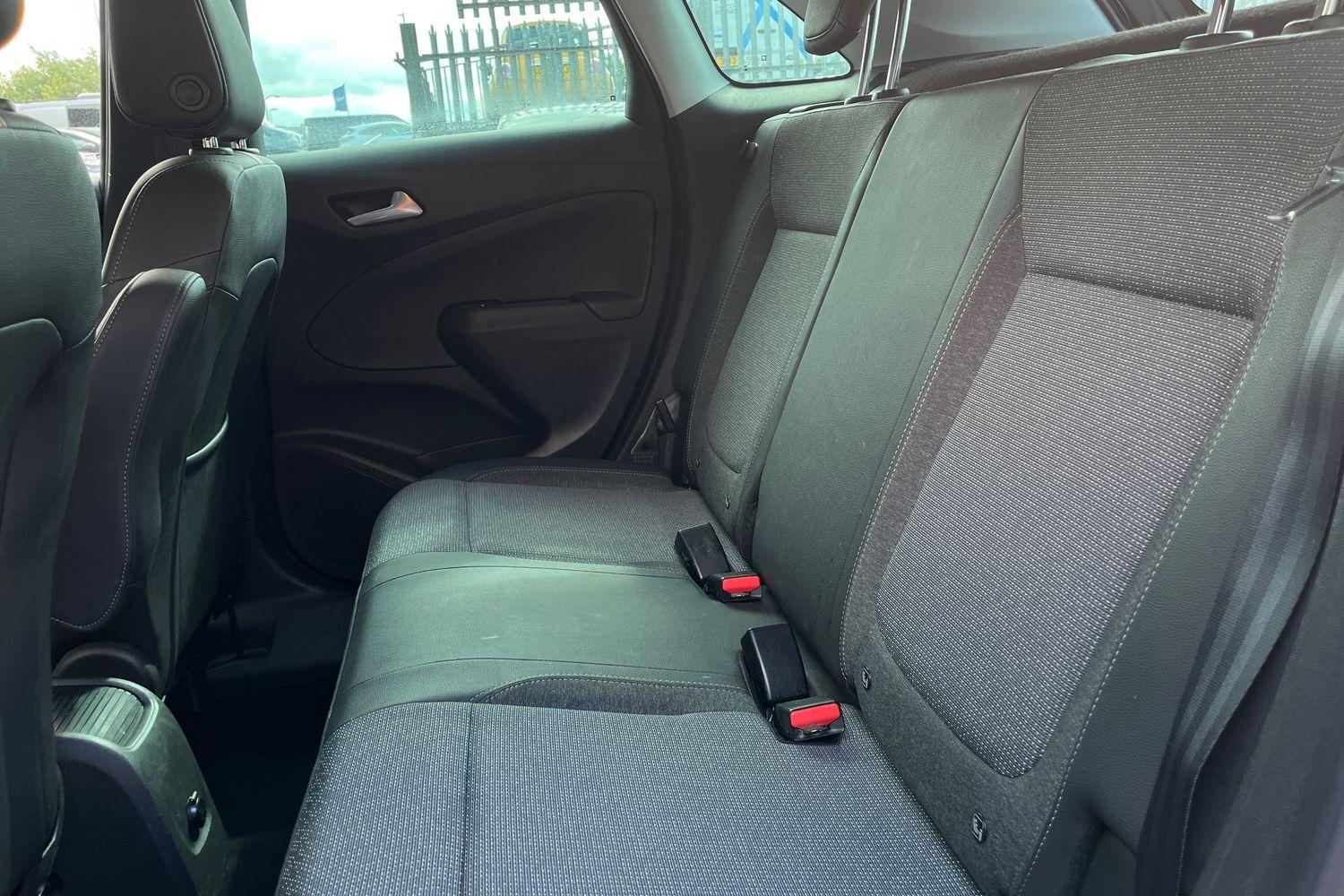 Vauxhall CROSSLAND Photo 19