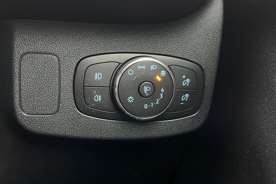 Ford PUMA Photo autoimg-3172825907d3cb2d44b0d4c1a5ec119e5b539068.jpg