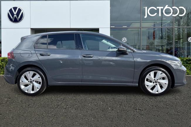 VOLKSWAGEN Golf Photo 4