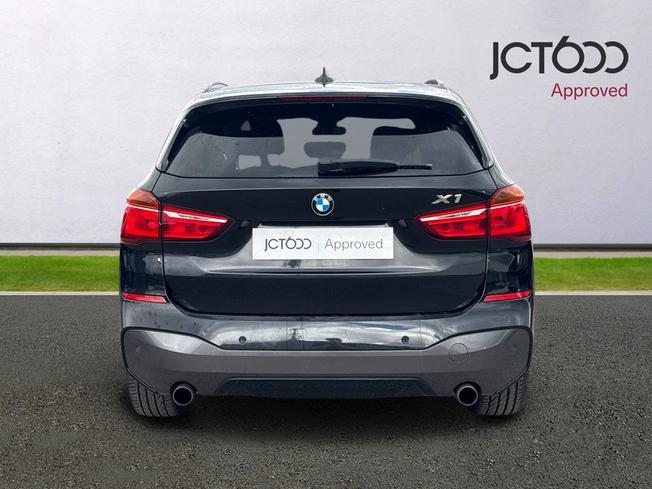 BMW X1 Photo 7