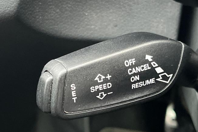AUDI Q3 Photo 25