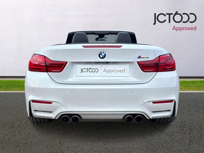 BMW M4 Photo 7