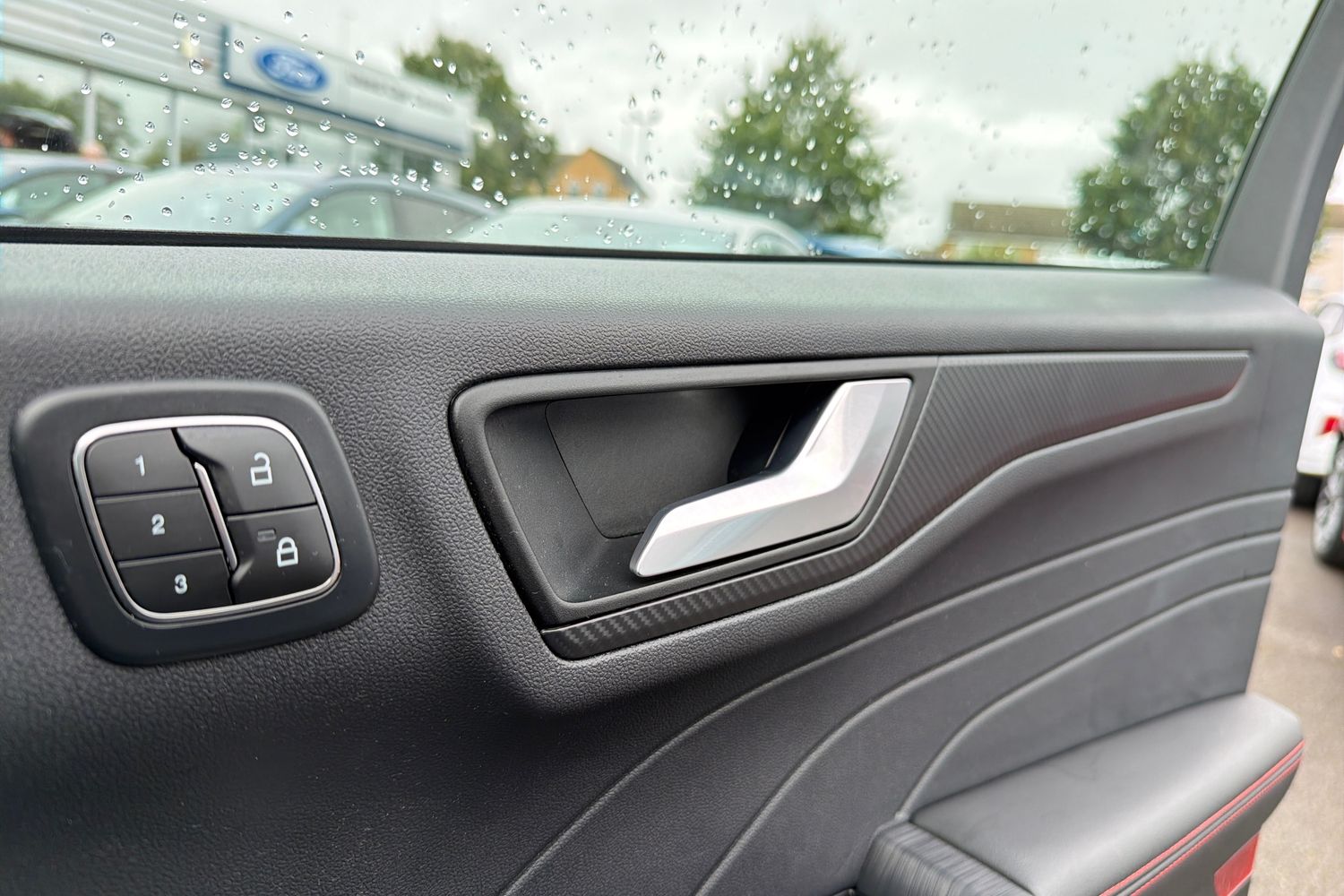 Ford KUGA Photo 23