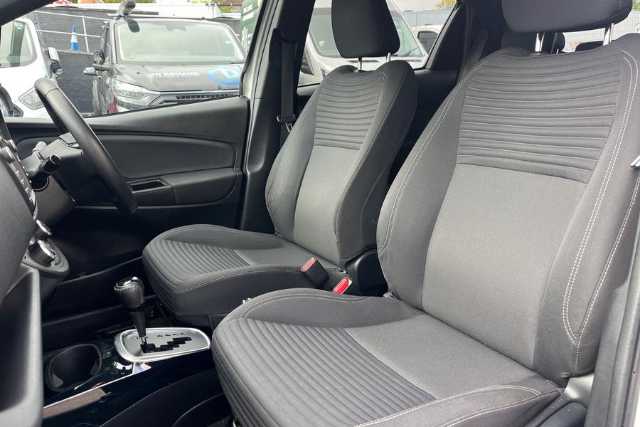 Toyota Yaris Photo autoimg-318267774790c3b5e64b7b41d68fddb4b0d024de.jpg