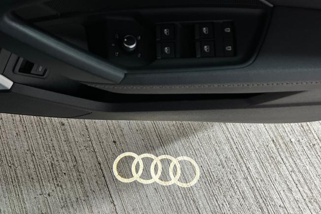 AUDI S3 Photo 32