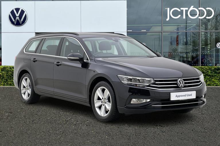 Used 2022 VOLKSWAGEN Passat 1.5 TSI EVO SE Nav Estate 5dr Petrol DSG Euro 6 (s/s) (150 ps) Deep Black at JCT600