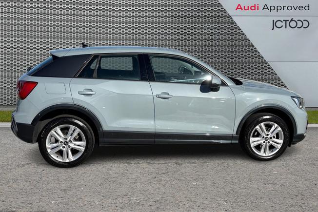 AUDI Q2 Photo 4