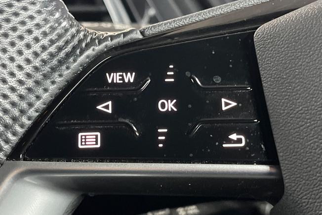 AUDI Q4 E-Tron Photo 16