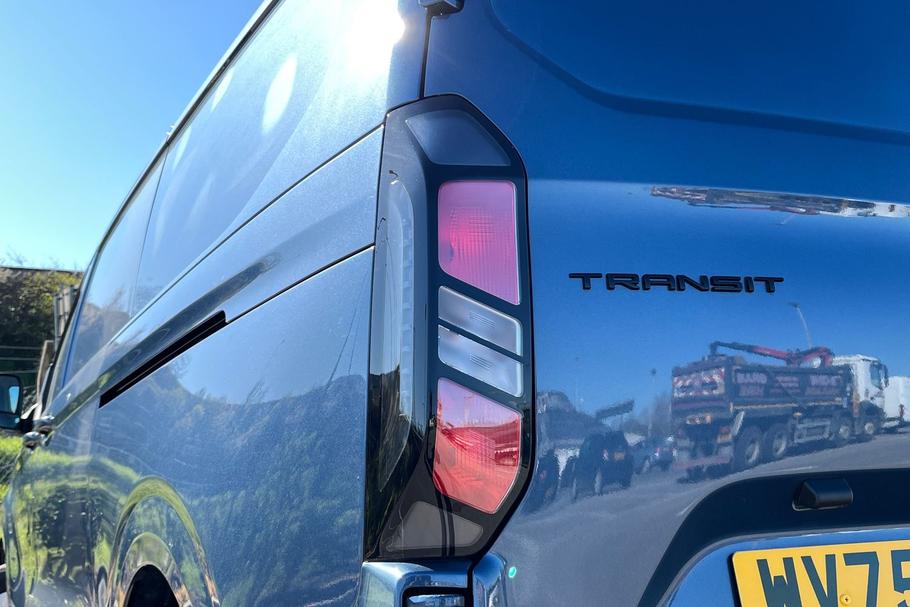 Used FORD TRANSIT CUSTOM WV75YMC 29
