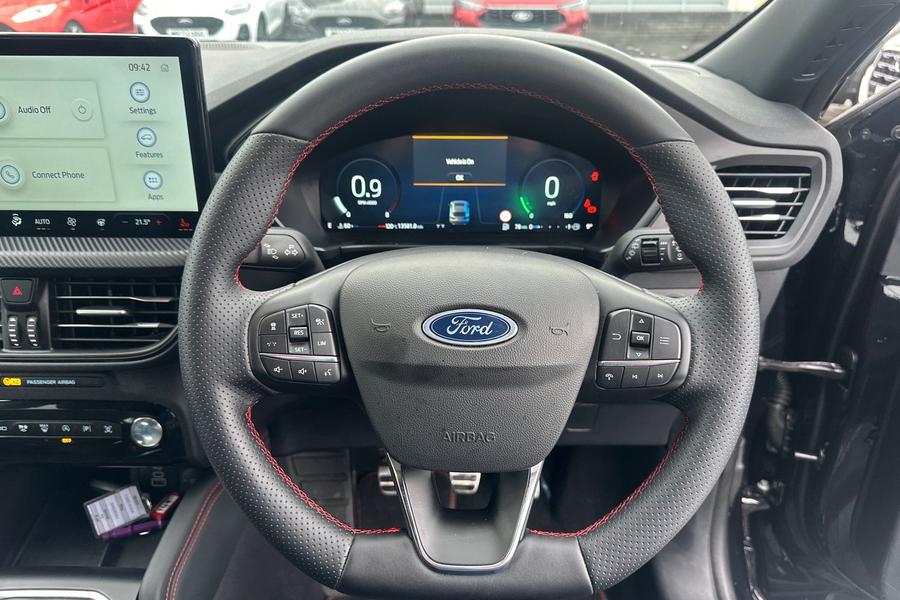 Ford KUGA Photo autoimg-31944a014456481d8952d2095083af4097ccd6df.jpg