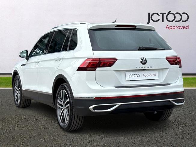 VOLKSWAGEN Tiguan Photo 3