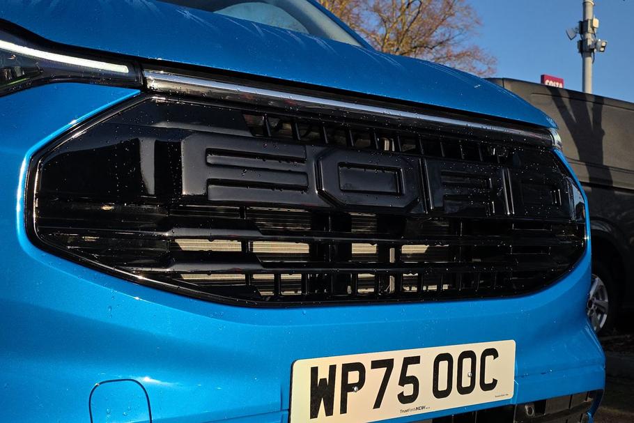 Used Ford TRANSIT CUSTOM WP75OOC 23