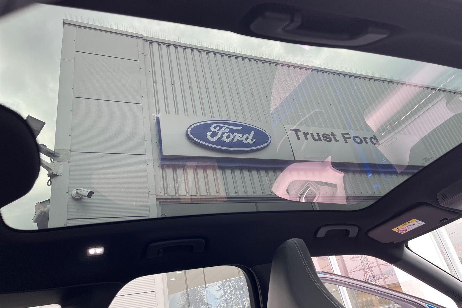 Ford Explorer Photo 38