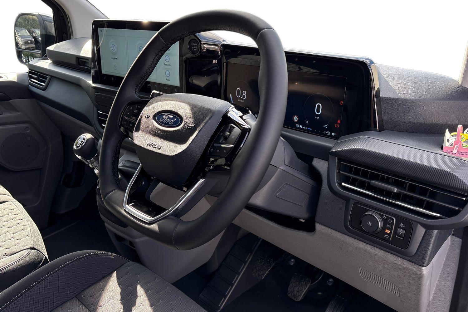 Ford TRANSIT CUSTOM Photo 13