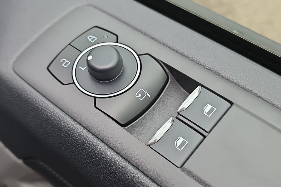 Ford Transit Custom Photo autoimg-31a1836d018a2dd9a88fd222eb6e59297a20774d.jpg