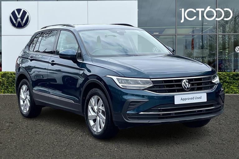 Used 2022 VOLKSWAGEN Tiguan 1.5 TSI Life SUV 5dr Petrol DSG Euro 6 (s/s) (150 ps) Blue at JCT600