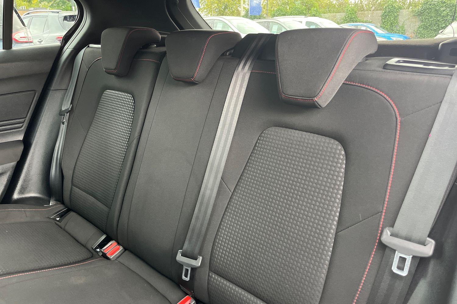 Ford FOCUS Photo 19